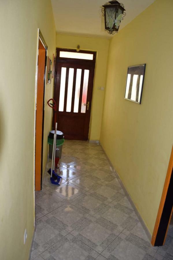 Apartman Linda Baska Voda Exterior photo